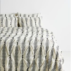 Anthropologie Lilou King Sized Quilt and Shams